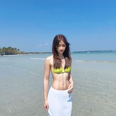 Beach Dress Photoshoot, Sisterhood Background Aesthetic Rpw, Swimsuit Pics, Girly Fits, Beach Pictures Poses, 2000s Fashion Outfits, Ulzzang Fashion, Instagram Photo Inspiration