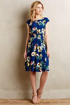 #anthrofave: #anthrofave Spring Summer Fashion Trends, Spring 2015 Fashion, 2017 Fashion Trends, Stitch Fix Stylist, Mode Casual, Spring Fashion Outfits, Summer Fashion Trends, Floral Blue Dress, Modest Dresses