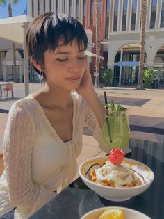 Mexican girl with short hair looking at a belgian waffle Short Hair Inspo, Pixie Haircut Styles, Super Short Hair, Short Hair Tutorial, Mexican Girl, Very Short Hair