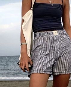 Women's Striped Shorts Elastic High Waisted Straight Leg Summer Shorts Surfergirl Style, Lake Summer, Paris Mode, Stockholm Fashion, Summer 24, Mode Inspo, Fashion Fits