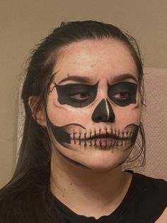 Tate Skull Makeup Easy, Skeleton Makeup Pretty Easy, Goth Skeleton Makeup, Skull Face Paint Aesthetic, Tate Langdon Makeup Easy, Ahs Skull Makeup, Black Skeleton Makeup, Easy Skull Makeup Men