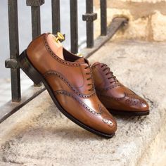 Trending Diy, Shoes Trending, Designed Shoes, Shopping Shoes, Men's Dress Shoes, Custom Design Shoes, Hot Style, Dress Guide, Traditional English