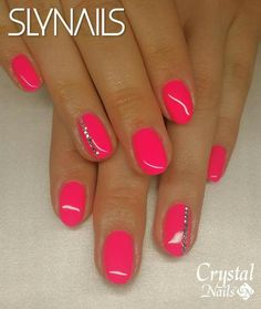 Bright Coral Pink Nails, Bright Coral Nails With Glitter, Coral Gel Nail Designs, Coral Nails With Design Summer, Pink And Coral Nails, Coral Nails With Glitter, Coral Nails Glitter, Uñas Color Coral, Bright Coral Nails