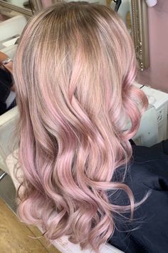 Blonde Hair With Pink Halo, Blonde Hair With Soft Pink Highlights, Ash Blonde Pink Hair, Honey Blonde Hair With Pink Highlights, Baby Pink Highlights In Blonde Hair, Pink Lowlights In Blonde Hair, Light Pink Highlights In Blonde Hair, Blonde Balayage With Pink, Light Pink Balayage