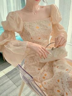 Princess Dress Fairytale, Chic Midi Dress, France Dress, Midi Dress Chic, Fairytale Fashion, Fairy Dresses, Vintage Fairy, Daisy Dress, Vintage Fairies