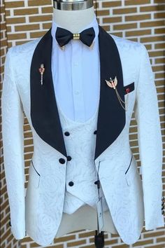 Chasel Three Pieces White Jacquard Bespoke Wedding Suits With Black Lapel All White Groom Attire, Custom Tuxedos Weddings, Silver Prom Suits, Best Groom Suits, Suits Men Fashion, White Tuxedo Wedding, Mens White Suit, Fancy Suits, Grooms Outfit