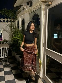 Night Rides Snapchat, Dress Indian, Beautiful Dresses For Women, Dress Indian Style, Photography Poses For Men, Indian Style, Beautiful Smile Women, Poses For Men, Story Ideas