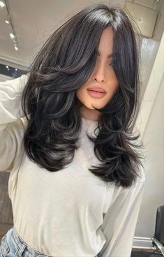 Long Layers Short Length Hair, Mid Back Length Hair, Disconnected Layers, Long Sleek Hair, Long Haircut, Layered Haircuts For Medium Hair, Hairstyles For Layered Hair, Colour Ideas, Beauty Inspo