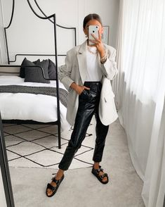 Boyfriend Blazer Outfit, Sage Blazer, Jeans Blazer Outfit, Happy Hour Outfit, Desert Sage, Casual Chique, Boyfriend Blazer, Blazer Outfit, The Boyfriend