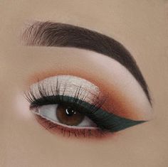 Halfway Point Cut Crease Eye Makeup, Cut Crease Eyeshadow, Cut Crease Eye, Bright Eye Makeup, Going Out Makeup, Cut Crease Makeup, Makeup Is Life, Neutral Makeup, Soft Spot