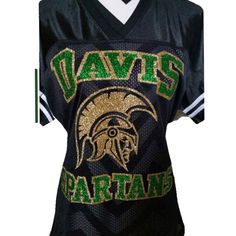 a women's football jersey with the word, davis partane on it