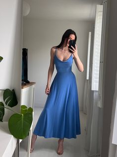 Gorgeous Maxi Dresses, Drape Maxi Dress, Marine Uniform, Reversible Dress, Mode Inspo, Looks Chic, Fancy Dresses, Outfits Casuales, Elegant Dress