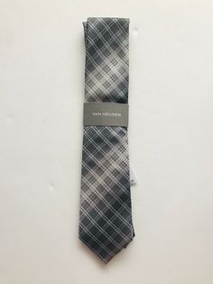 Van Heusen Mens' Neck Tie Narrow 3" Width Gingham/Plaid Gray & White NWT Fitted Plaid Ties, Shipping Quotes, Van Heusen, Mens Neck Ties, Gray White, Neck Tie, Gingham, Plaid, Van