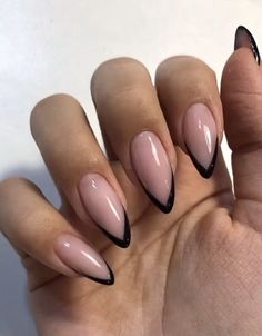 Short Stilleto Frenchies, Black French Nails Ideas, Classy Simple Nails, Black French Nails, Black Tips, Basic Nails, Classy Acrylic Nails, Fire Nails, Pretty Acrylic Nails