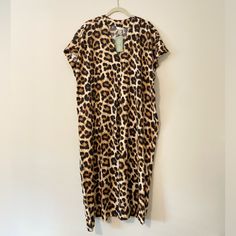 H&M Leopard Print Midi Kaftan Or Wedge Dress. Size Small But Oversized Nwt Casual V-neck Kaftan For Daywear, Brown V-neck Loungewear Dress, Brown V-neck Dress For Loungewear, H&m V-neck Maxi Dress For Daywear, Casual Brown Kaftan For Spring, Casual Brown V-neck Kaftan, Brown Oversized Short Sleeve Dress, Brown Oversized Dress For Daywear, Oversized Brown Dress For Daywear