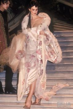 Dior Runway 90s, Dior 1998, Embroidery Runway, Runway Fashion Vintage, Humanized Disney, Summer Couture, Decades Of Fashion, 90s Runway