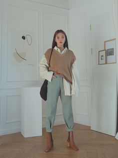 Travel Outfit Spring, Corduroy Shirt, Color Fashion, Soft Grunge, Korea Fashion, Korean Street Fashion