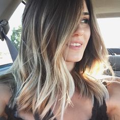 Grunge balayage sun kissed beach haircut/ hairstyle Ombre Hairstyles, Balayage Hairstyles, Hair Color Light Brown, Platinum Blonde Hair, Balayage Highlights, Hair Envy