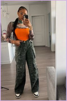 Discover simple and cute outfit ideas to elevate your style with the iconic and aesthetically pleasing Nike Air Jordan 1 sneakers. Orange Top Outfit, Outfit Ideas Cargo Pants, Orange Tube Top, Jordan Retro 1 Low, Casual Winter Outfit, Air Jordan Retro 1, Jordan Retro 1