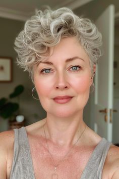 34 Stunning Pixie Haircuts for Women Over 60 That Will Take Years Off – CreativeBooster Short Haircuts Fine Hair, Pixie Haircuts For Women, Gray Hair Pixie Cuts, Long Pixie Hairstyles, Ideas For Short Hair