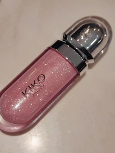 Lips Gloss Aesthetic, Kiko Milano Lipgloss, Kiko Gloss, Kiko Lipgloss, Gloss Kiko, Glitter Lipgloss, Pink Lip Gloss, Gloss Labial, Fancy Makeup