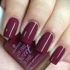 maroon acrylic nails - Google Search Berry Acrylic Nails, Maroon Acrylic Nails, Fall Acrylic, Color For Nails, Purple Acrylic Nails, Maroon Nails, Nail Art Gel, Fall Acrylic Nails, Almond Acrylic Nails