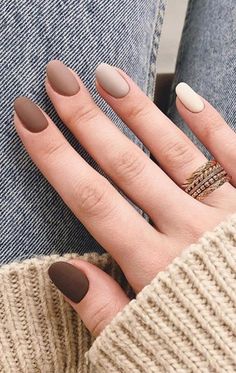 Stylish Ways To Rock Spring Nails : Gradient neutral nails Ongles Beiges, Neutral Nail Designs, Neutral Nail, Real Nails, Smink Inspiration, Nails White