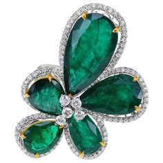 16.64 Carat Emerald Flower Cluster Ring For Sale at 1stDibs Luxury Green Flower Ring Fine Jewelry, Flower Cluster Ring, Mens Diamond Jewelry, Flower Cluster, All Gems, Old Jewelry, Antique Diamond, Emerald Ring, High Jewelry