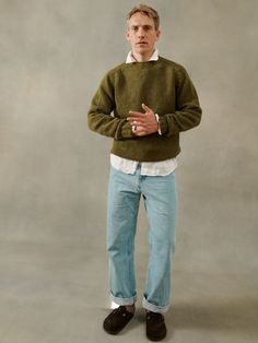 Trawlerman Chunky Glenugie Nep Sweater - Raasay Green Man Outfit Inspiration, Scandi Mens Fashion, Men Green Sweater Outfit, Green Sweater Outfit Men, Men Knitwear, Chunky Men Sweater, Green Jumper Outfit Men, Mens Sweater Outfits, Mens Sweater