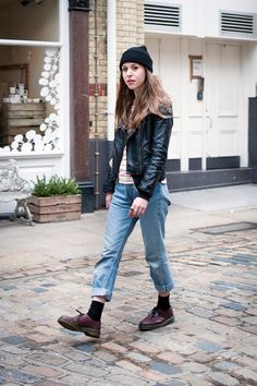 Urban Style Outfits, Street Style Grunge, Urban Fashion Women, Autumn Street Style, Urban Wear, Alternative Rock, Soft Grunge, Urban Outfits