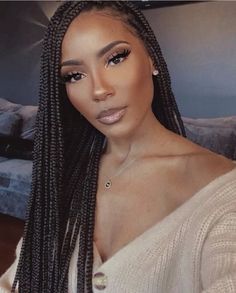 Faux Loc, Mekap Mata, Long Box Braids, Smink Inspiration, Box Braids Styling, African Braids Hairstyles, Braided Hairstyles For Black Women