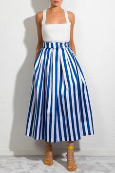 Sara Battaglia tank top in optic white. 52% CO 40% PA 8% EL Dry Clean Made in Italy Striped Skirt Outfit, Long Striped Skirts, Co Ord Outfits, 50s Skirt, White Skirt Outfits, Blue Striped Skirt, Blue Midi Skirt, Winter Whites, Sara Battaglia