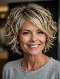 Easy Hair Cuts, Layered Haircuts For Medium Hair, Chin Length Hair, Messy Short Hair, Edgy Short Hair, Shag Hairstyles, Hairdos For Short Hair, Haircuts For Medium Hair, Short Hair Haircuts