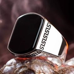 Product Description: Handmade item  Weight: 11 ± gr. (May depends of the ring size)  ❥ Type: Mold. ❥ Metal: 925 Sterling Silver ❥ Gemstone: Black Onyx ❥ Gemstone Color: Black ✈ Free Shipping in the USA (USPS) 🎁 Free Gift Box ↻ 30 Days Return ⌛ 24 hours Handling Time Please contact me for all your questions and requests. Quality and affordable onyx stone ring. It can be personalized and the ring size can be adjusted. Stone is first class. Glue is not used. The stone is carefully placed by jewele Mens Rings For Sale, Onyx Ring Men, Stil Masculin, Plain Gold Ring, Black Stone Ring, Man Ring, Mens Rings Fashion, Sterling Silver Mens Rings, Turkish Jewelry