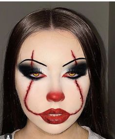 Halloween Makeup Clown, Harley Quinn Makeup, Halloween Tutorial, Horror Makeup, Makeup Artist Tips, Makeup Challenges, Halloween Makeup Tutorial, Halloween Makeup Easy, Halloween Makeup Looks