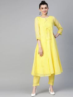 Spring Chanderi Kurta With Lace Work, Spring Cotton Salwar Kameez With Lace Work, Cotton Kurta With Lace Work For Navratri, Lucknowi Anarkali, Indian Dress Salwar, White Dupatta, Stylish Kurta, Chikankari Kurta, Lehenga Dupatta