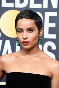 Zoe Kravitz, 2018 Celebrity Pixie Cut, Balayage Lob, Short Hair Styles African American, Edgy Pixie, Curly Pixie, Best Pixie Cuts, Zoe Kravitz, Jennifer Hudson, Buzz Cut