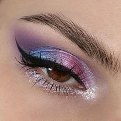 Tomboy Makeup Ideas, Tomboy Makeup, Make Up Yeux, New Year's Makeup, Stylish Makeup, Purple Eye Makeup, Makeup For Hazel Eyes