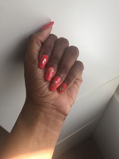 These nails give me Summer in Bali vibes Essie "meet me at Sunset" plus gold nail decals Gold Nail, Nail Decals, Gold Nails, Bali, Give It To Me, Gold