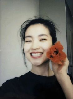 kim taeri Kim Taeri Icon, April 1st, Birth Month, A Woman, Twitter