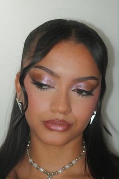 Pink Festival Makeup Looks, Disco Barbie Makeup, Pink Iridescent Eye Makeup, Pink Metallic Eye Makeup, Pink Sparkle Eyeshadow Looks, Pearly Eye Makeup, Hot Pink Dress Makeup Ideas, Pink Silver Makeup, Sparkle Makeup Looks