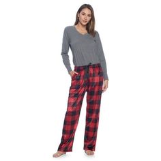 This Ashford & Brooks Women's Luxurious Long Sleeve 100% Cotton V- Neck Top and Minky Microfleece pant Two Piece Pajama Set, is made of durable ultra-soft fabric that will keep you cozy warm and comfortable during the cold winter days and yet stylish at the same time. Pajama Set includes solid color V-neck t-shirt, Matching Premium printed micro mink fleece Sleep pants featuring side seam pockets, approx. 30 inseam length, Elastic waist with contrast color Chiffon drawstring bow tie closure for Two Piece Pajama Set, Sleep Pants, Womens Jersey, Womens Pyjama Sets, Long Sleeve Knit Tops, V Neck Tops, Pajamas Women, Bow Tie, Knit Jersey