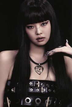 Jennie Black Hair, Jennie Bangs, Jennie Kim Chanel, Lisa Rockstar, Jennie Black, Blue Ivy, Jennie Kim Blackpink, Jennie Lisa