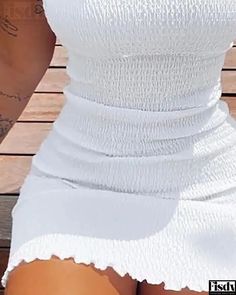 Fisdy - Vestido ajustado con cuello de volantes y detalle de lazo Curved Hem Shirt, Elegant Bodycon Dress, Batwing Sleeve Sweater, White Bodycon Dress, Estilo Chic, Neck Bodycon Dress, Pleated Maxi Dress, Dress With Tie, Black Bodycon Dress