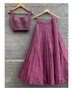 Lengha Skirt Styles, Satin Lehenga Blouse Designs, Designer Lehangas Boutiques, Lacha Lengha, Lacha Dress, Simple Lehangas, Function Dress, Simple Lehenga, Indian Outfits Lehenga