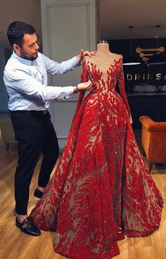 Sheath - New Wedding Dress Valdrin Sahiti Dresses, Valdrin Sahiti, Couture Dior, Robes Glamour, Sheath Wedding, Kampot, Chique Outfits, Wedding Dresses For Sale, New Wedding Dresses