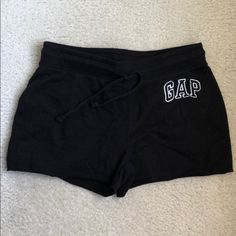 Women’s Fleece Gap Shorts Size Xs. Never Worn. New Without Tags. Color: Black Trendy Shorts For Women, Shorts Black Women, Gymwear Outfits, Gap Shorts, Cute Pajamas, Shorts Women, Simple Trendy Outfits, Cute Everyday Outfits, Cute Simple Outfits