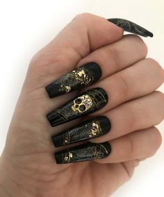 Pirate Nails, Nails Gothic, Nails Grunge, Black Halloween Nails, Holloween Nails, Skull Nails, Witchy Nails, Gothic Nails, Stylish Nails Designs