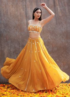 Yellow Mirror Lehenga Set Silky Bindra - Fabilicious Fashion Haldi Mirror Work Lehenga, Mirror Work Lahenga Design, Yellow Sequin Lehenga, Mirror Work Yellow Lehenga, Mirror Work Haldi Outfit, Mirror Work Outfits, Mirror Lehenga Designs, Traditional Outfits Women, Haldi Outfits For Bridesmaid