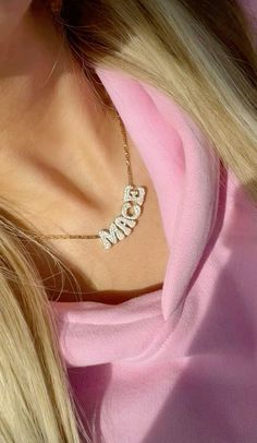 Preppy Gold Jewelry, Bracelet Combos, Professional Outfit, Surf Jewelry, Preppy Jewelry, Teeth Jewelry, Body Jewelry Piercing, Dope Jewelry, Pink Vibes